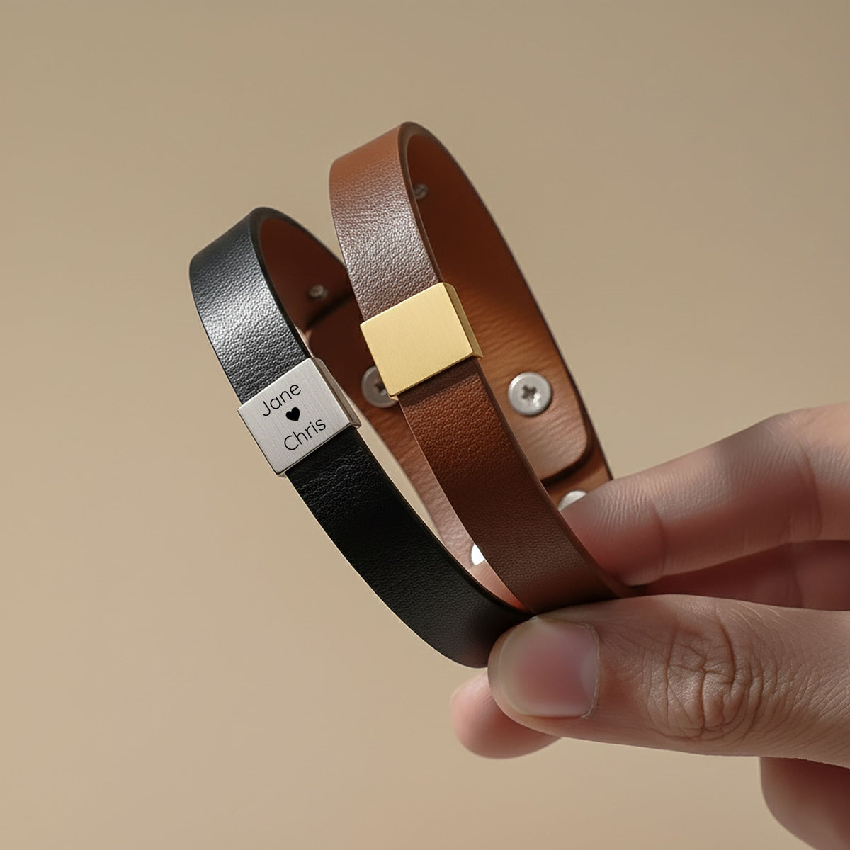 Le bracelet cuir gravé