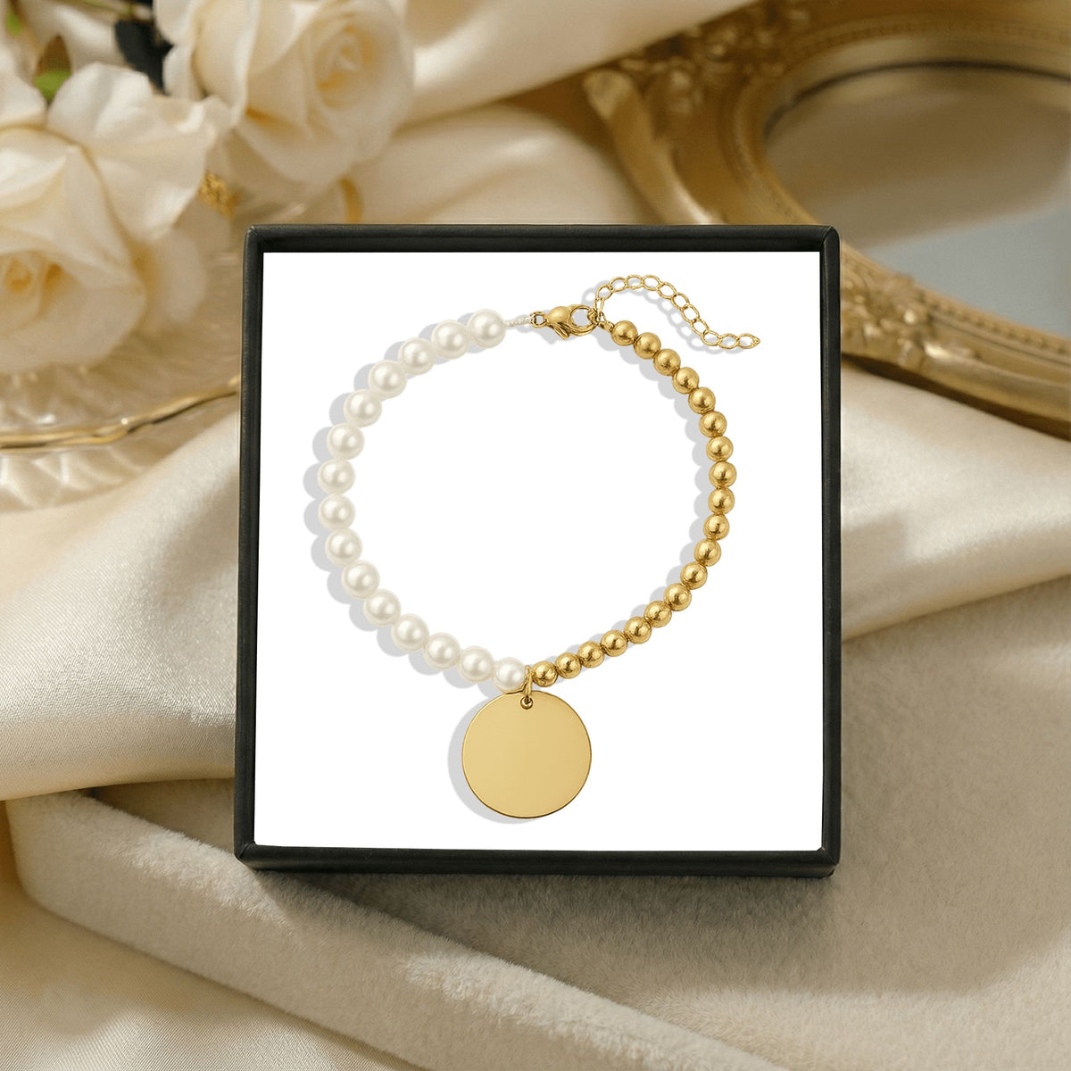 Le bracelet nacre et médaille