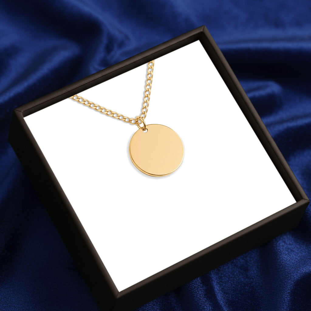 Le collier médaillon, maille cubaine