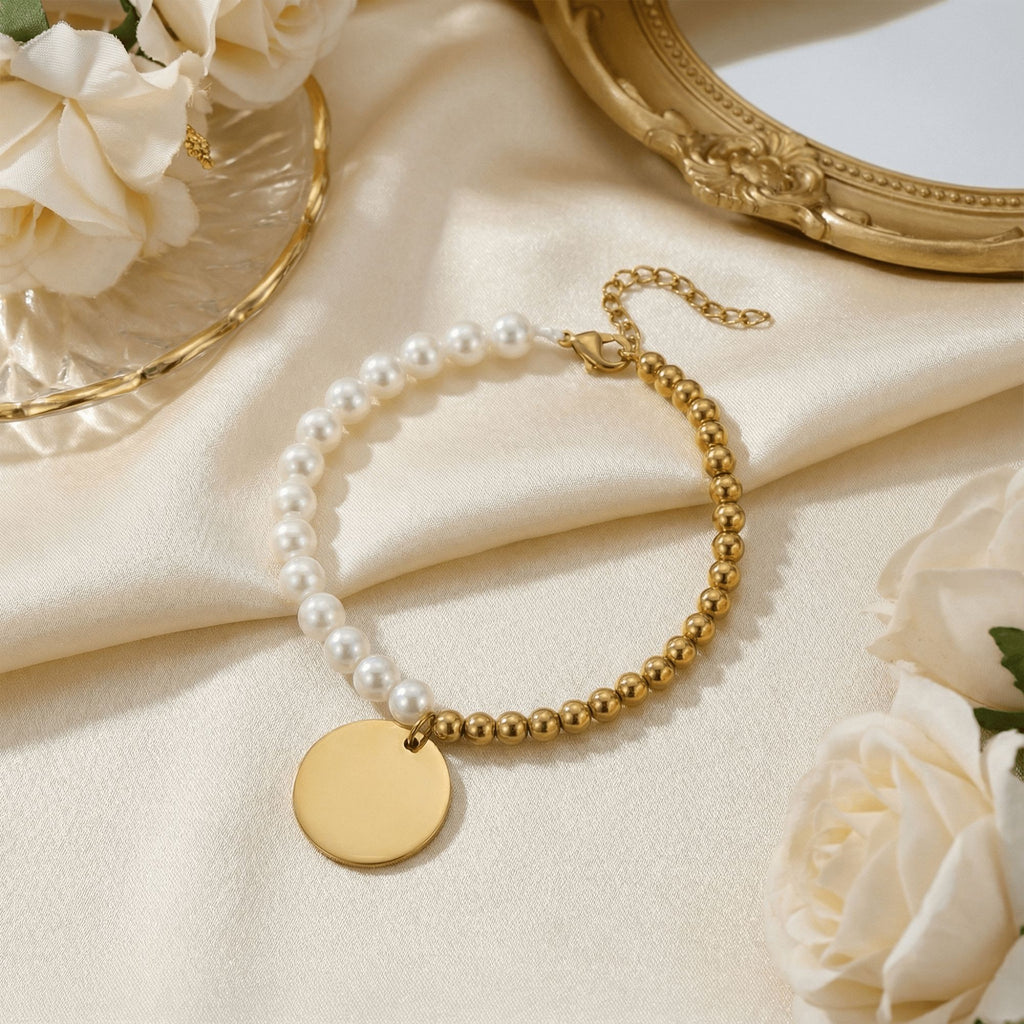 Le bracelet nacre et médaille