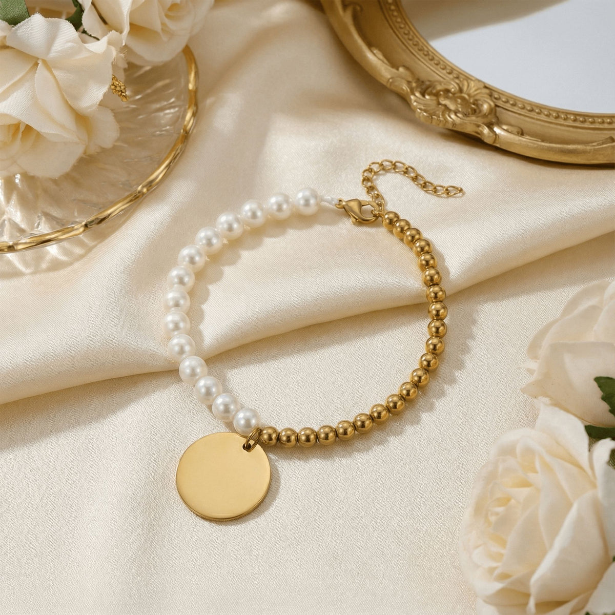 Le bracelet nacre et médaille